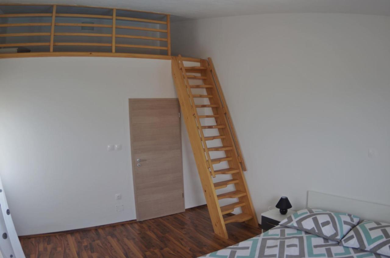 Holiday Apartments In House Sanja Rakalj Exterior photo