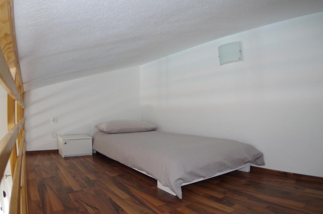 Holiday Apartments In House Sanja Rakalj Exterior photo