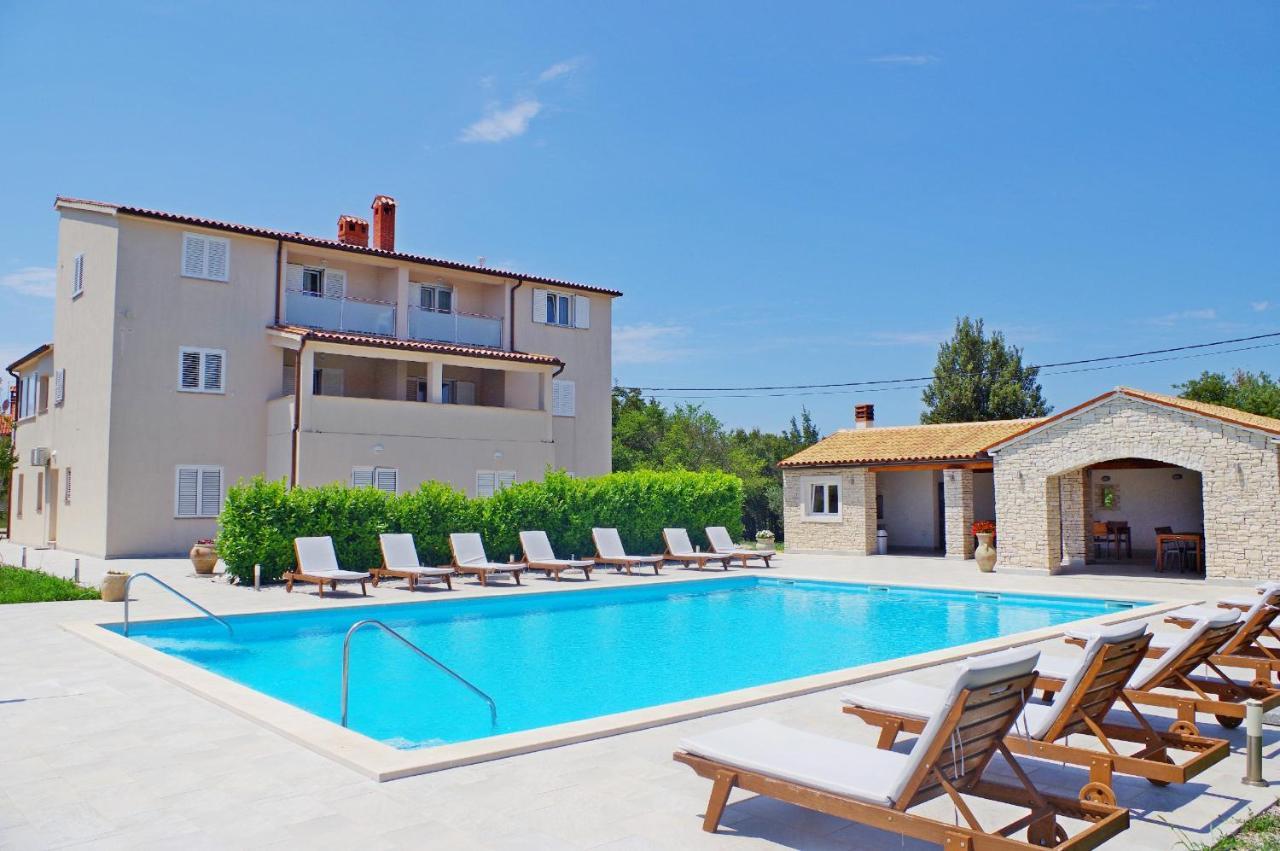 Holiday Apartments In House Sanja Rakalj Exterior photo