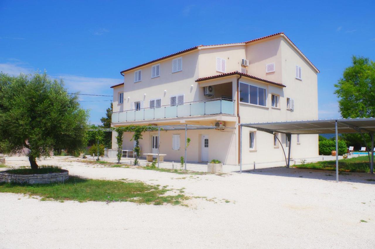 Holiday Apartments In House Sanja Rakalj Exterior photo